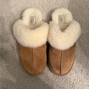 UGG Slippers: Womens UGG® Disquette Platform Clog - Chestnut
